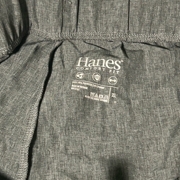 Hanes Comfort Fit Gray V-Neck Top and bottoms - Picture 5 of 5